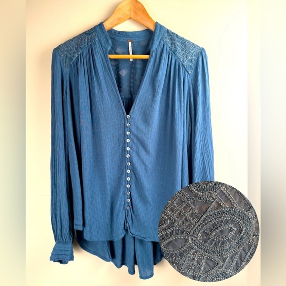 Free People EUC Canyon Rose Button Down Crochet/Lace Metal Top in Blue Small - Picture 1 of 15